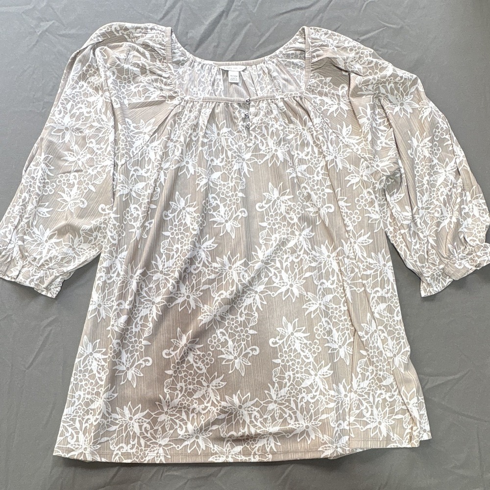 Cato Women's Floral Ruffle Short Sleeve Blouse Size 14/16w Peek A Boo